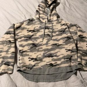 PJ SALVAGE FLUFFY CAMO HOODIE